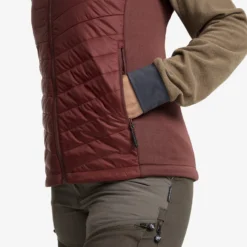 Radical Insulate Vest Women Earth -Pause Camping 0f3cccc2 fab7 4ebc a611 76cc0e89dae3 scaled