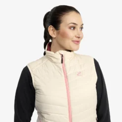 Radical Insulate Vest Women Oatmeal -Pause Camping 1404277f c8a0 4ecc 8372 d52e42936d78 scaled