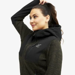 Wander Pro Wool Hoodie Women Dark Olive -Pause Camping 21256ba1 f11b 4d90 8e33 2f5ac01f6534 scaled