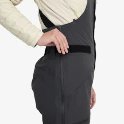Atlas 3L Ski Bib Trousers Women Anthracite -Pause Camping 39751a78 a3d8 434c 8a92 273cdc968993 scaled