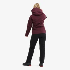 Cyclone Rescue Jacket 2.0 Women Burgundy -Pause Camping 3a0b66a9 53b2 4005 bd78 17c07fcd378b scaled