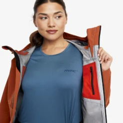 Cyclone Rescue Jacket 2.0 Women Rusty Orange -Pause Camping 4121bbf5 7a17 48d2 8034 058dd6e4daaa scaled