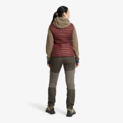 Radical Insulate Vest Women Earth -Pause Camping 454679e6 c0d1 4f8e b7a0 48359f24bd8e scaled
