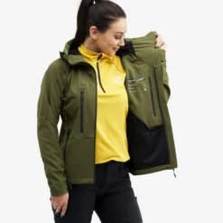 Trail Jacket Women Dark Olive -Pause Camping 46091e65 df5a 4459 af3e ea1cbd0de190 scaled