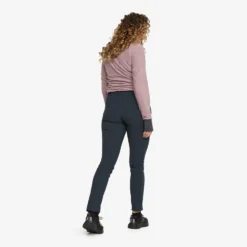 Daybreak Trousers Women Blueberry 7 Daybreak Trousers Women Blueberry -Pause Camping 50129f36 c4cc 4760 b9cf 043b8bfc13af scaled