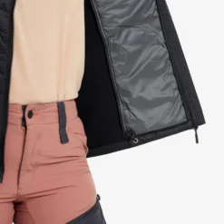 Radical Insulate Jacket Women Black -Pause Camping 718e5425 cd15 41fb 8325 2bd810e74fd1 scaled