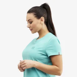 Breeze Tee 2.0 Women Porcelain -Pause Camping 7f13b074 8543 4943 b044 bce75d7d2c11 scaled