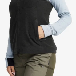 Essential Fleece Vest Women Black -Pause Camping 8faaac3b 7669 44bc 9f8e d06d71fe2e3a scaled
