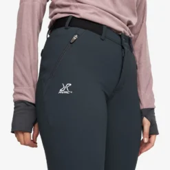 Daybreak Trousers Women Blueberry 8 Daybreak Trousers Women Blueberry -Pause Camping 939c48b5 9544 4e77 b93d 65782310e466 scaled