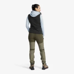 Essential Fleece Vest Women Black -Pause Camping 96e9b114 5e5b 4103 a792 043717e35763 scaled