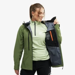Whisper Jacket Women Bronze Green 11 Whisper Jacket Women Bronze Green -Pause Camping 97a59c0e 3347 4aee 85b1 9159673b2465 scaled