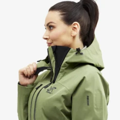 Cyclone Rescue Jacket 2.0 Women Pine Green -Pause Camping b4c9193c d59b 41ab be58 83be1c722ad1 scaled