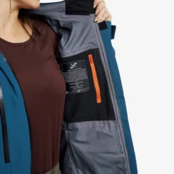 Whisper Jacket Women Diesel Blue -Pause Camping c574364f c3b4 4da4 8ea4 d7eefbbacc83 scaled