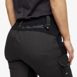 RVRC GP Short Trousers Women Jetblack 11 RVRC GP Short Trousers Women Jetblack -Pause Camping d0f1a667 5191 442e 84c3 99f1b9487dd3 scaled