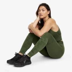 Descent Seamless Leggings Women Green -Pause Camping e3f621ff fe83 4a67 a5a9 9f62f3a767db scaled