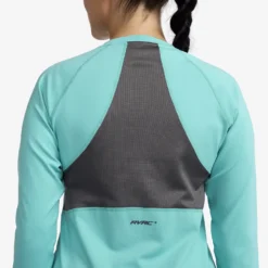 Prep Crew Neck Top Women Porcelain -Pause Camping ef6ea67f cd77 4bc9 90ec 412950c17fa1 scaled