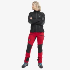 Fusion Fleece Women Black Edition -Pause Camping f870ffc1 796d 451b 867c 39c8ec80d1f0 scaled