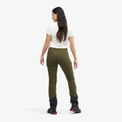 Silence Trousers Women Dark Olive -Pause Camping fc68b808 a820 4a56 aaf8 e21b00ad5bba scaled